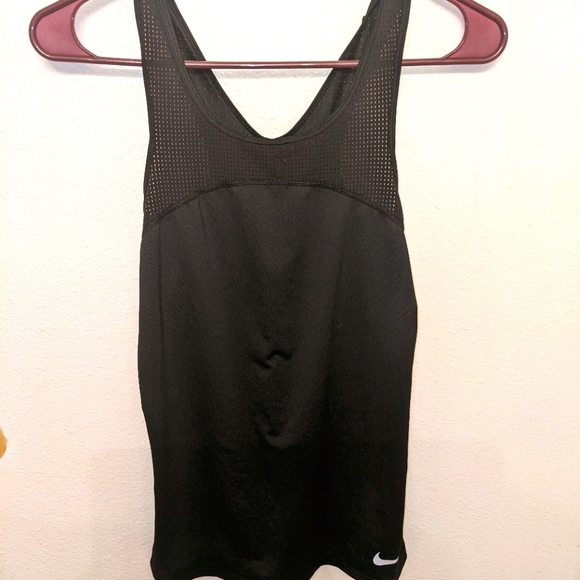 🎉HP🎉 Nike Pro Workout Tank - Picture 1 of 4
